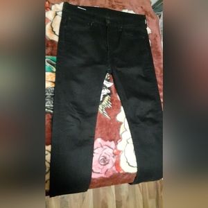 Black levi jeans